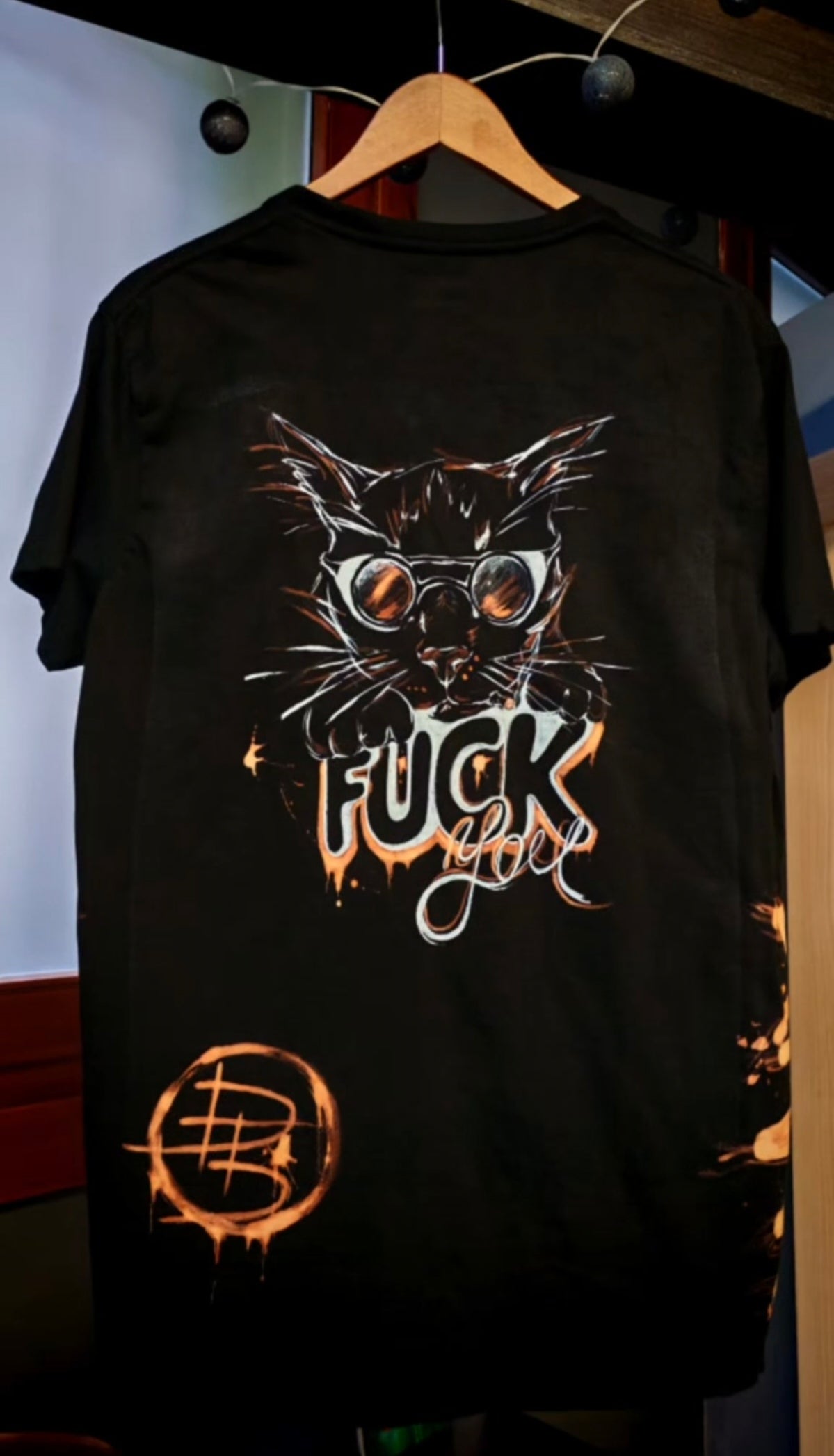 Maglietta “ANTISOCIAL. BORN FROM BLEACH”
(One of One)